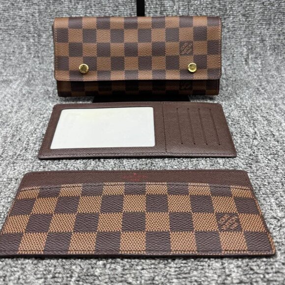 Louis Vuitton Leather Wallet 299-082225 - Picture 2 of 13